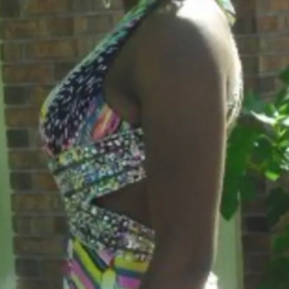 PROM DRESS - Picture 7 of 9